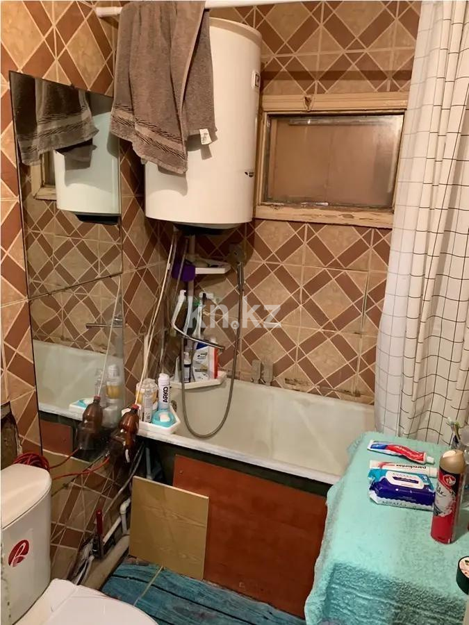 Продажа 2-комнатной квартиры, 43 м², мкр-н 12, дом  1 в Караганде - фото 4