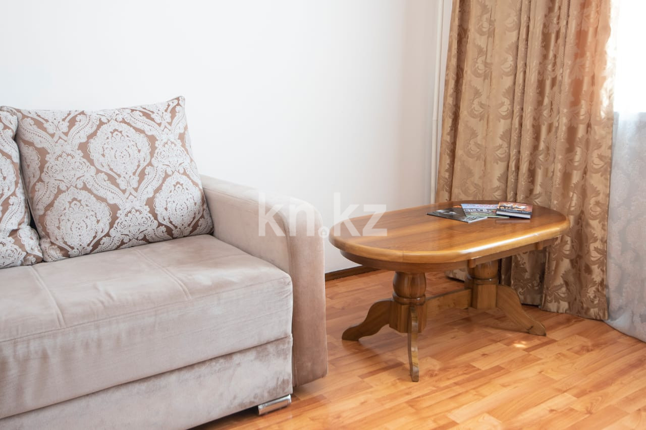 Аренда 2-комнатной квартиры посуточно, 50 м², Самал-2 мкр-н, дом  27 - Аренда жилой и коммерческой недвижимости в Алматы фото 7 из 17