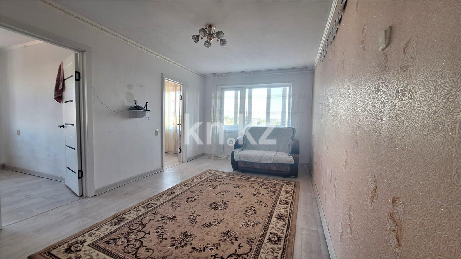 Продажа 4-комнатной квартиры, 62 м², мкр-н 16 - Продажа четырехкомнатных квартир в Караганде в Майкудуке фото 1 из 15