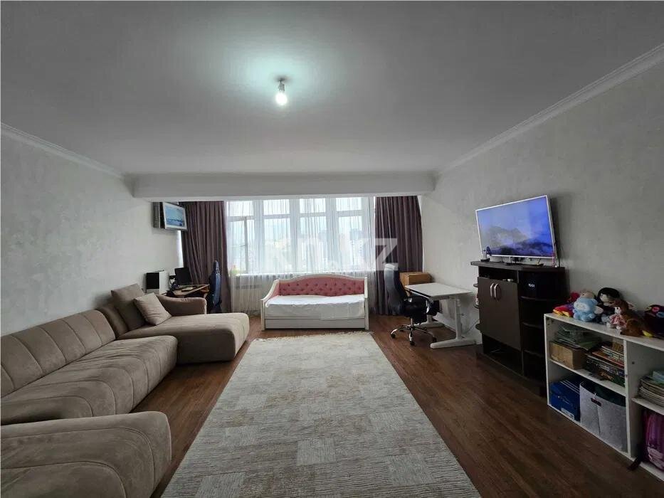 Продажа 2-комнатной квартиры, 97 м² в Алматы