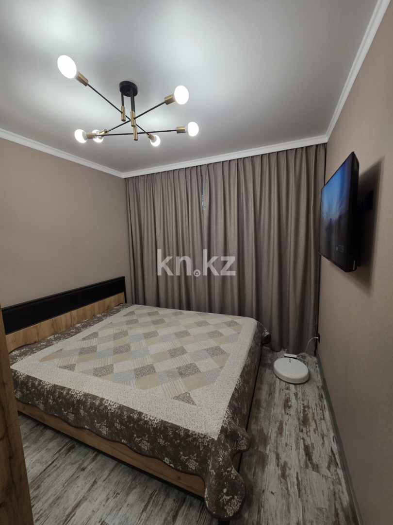 Продажа 4-комнатной квартиры, 76 м², мкр. Орбита-1, дом  11 - Продажа  четырехкомнатных квартир в Караганде фото 8 из 15