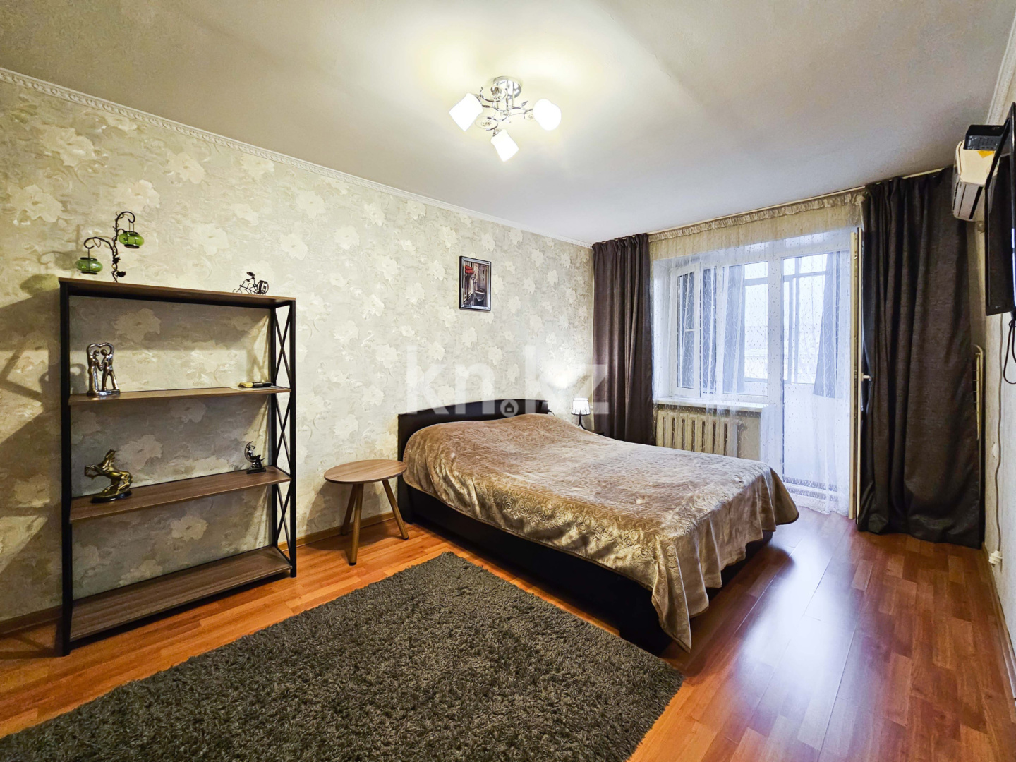 Аренда 1-комнатной квартиры посуточно, 38 м², ул. Гоголя, дом  117 - Сейфуллина - Аренда  однокомнатных квартир посуточно в Алматы с фото фото 1 из 10