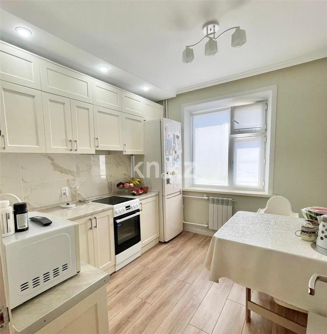 Продажа 3-комнатной квартиры, 64 м², пр. Шахтеров в Караганде - фото 12