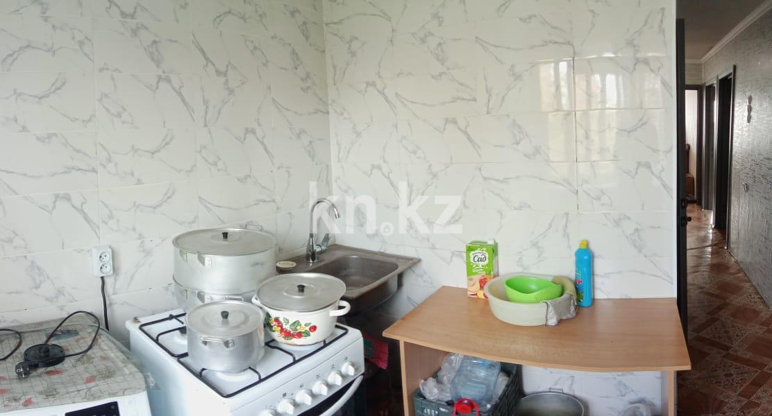 Продажа 3-комнатной квартиры, 61 м², мкр-н 15, дом  1 в Караганде - фото 7