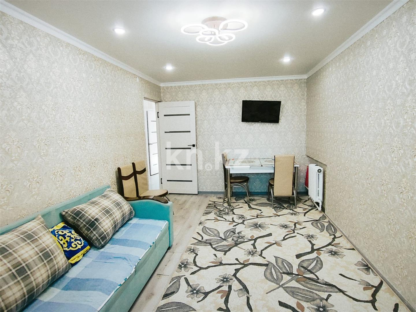 Продажа 3-комнатной квартиры, 61 м², мкр-н 14 - Продажа квартир в Караганде фото 2 из 21