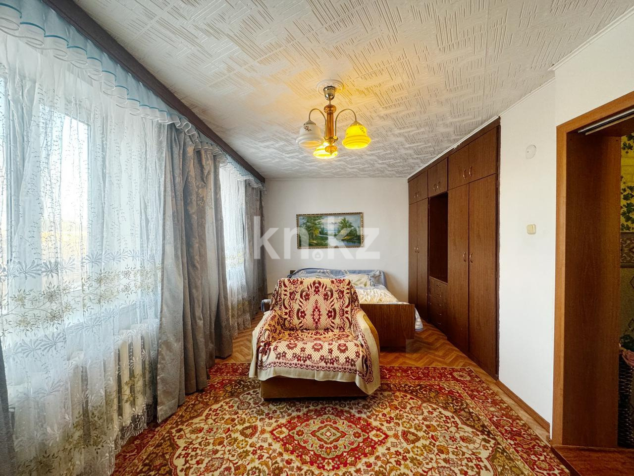 Продажа 8-комнатного дома, 163 м², ул. Клочкова - Продажа домов, коттеджей в Темиртау фото 8 из 21