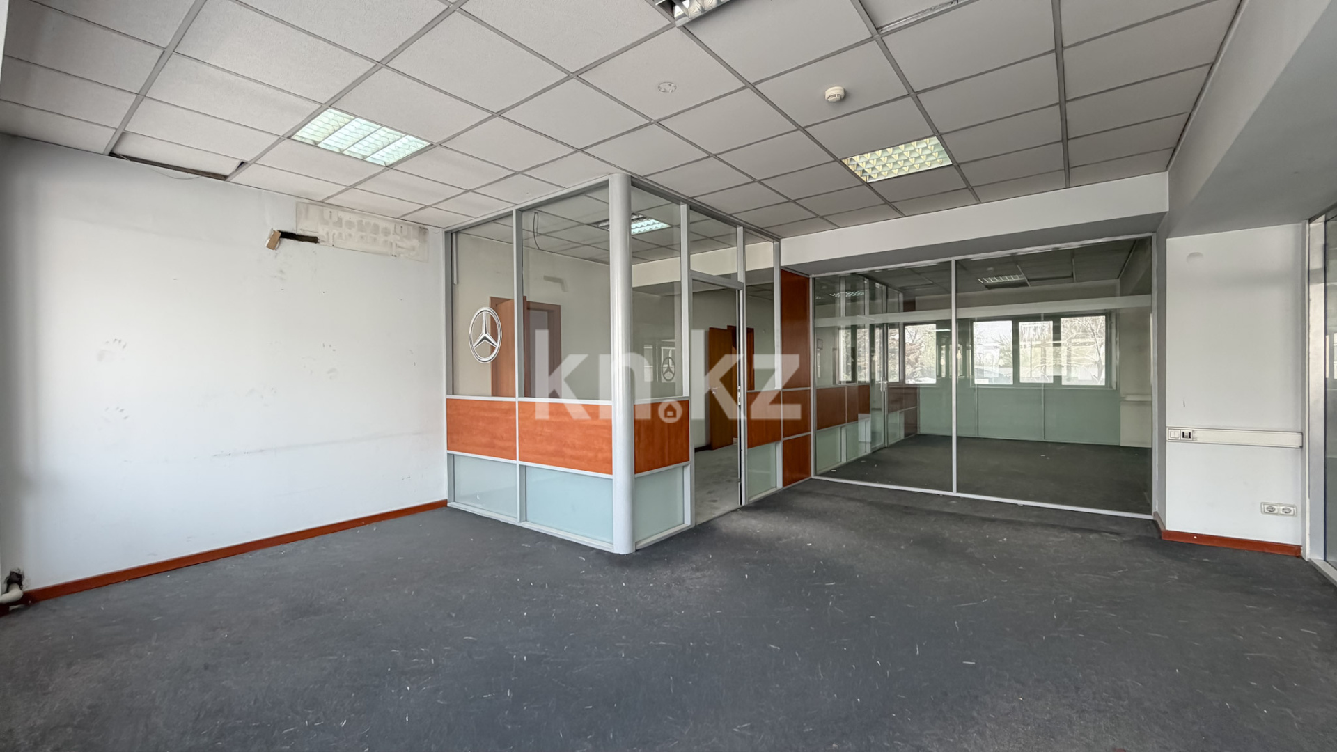 Продажа помещения, 911 м² - Продажа офисных и торговых помещений в Казахстане - страница 2 фото 2 из 40