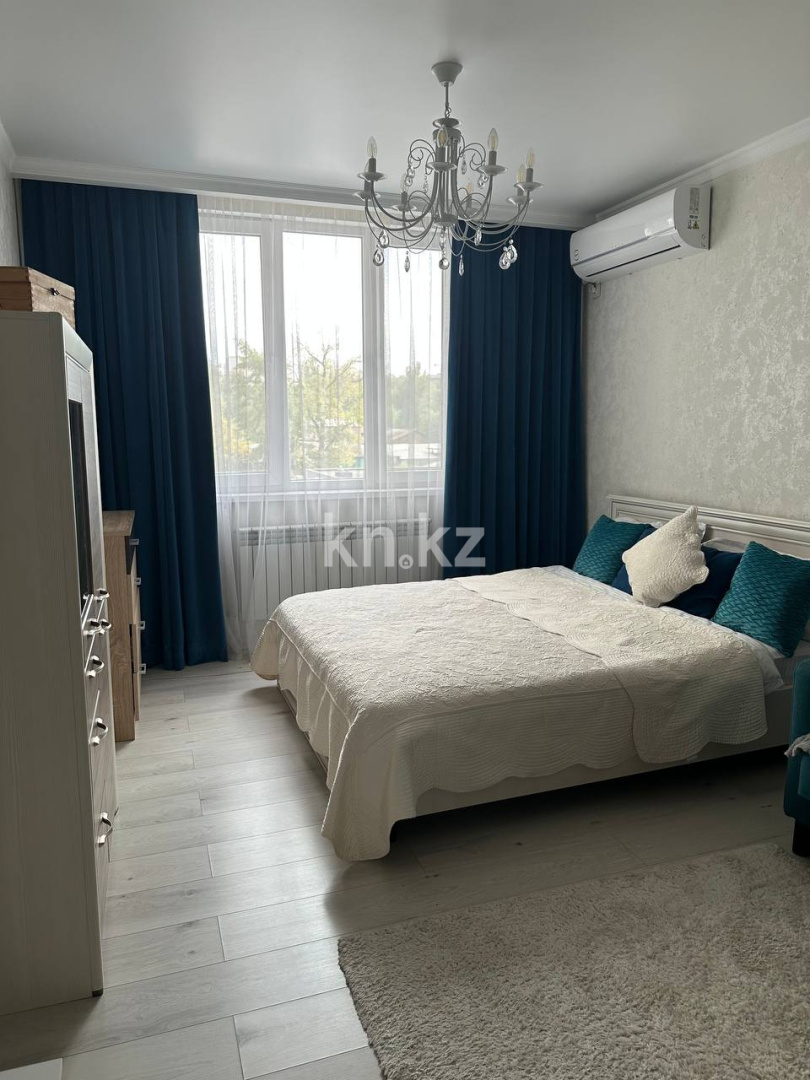 Аренда 1-комнатной квартиры посуточно, 50 м², ул. Баишева, дом  28 - Продажа квартир в Алматы фото 1 из 15