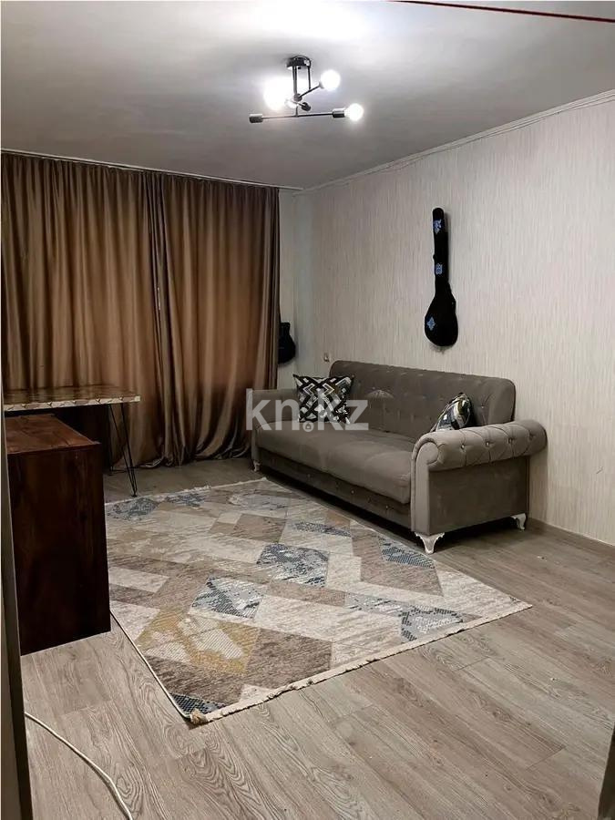 Продажа 3-комнатной квартиры, 57 м², ул. Жарокова, дом  192 - Продажа  трехкомнатных квартир в Алматы фото 1 из 2