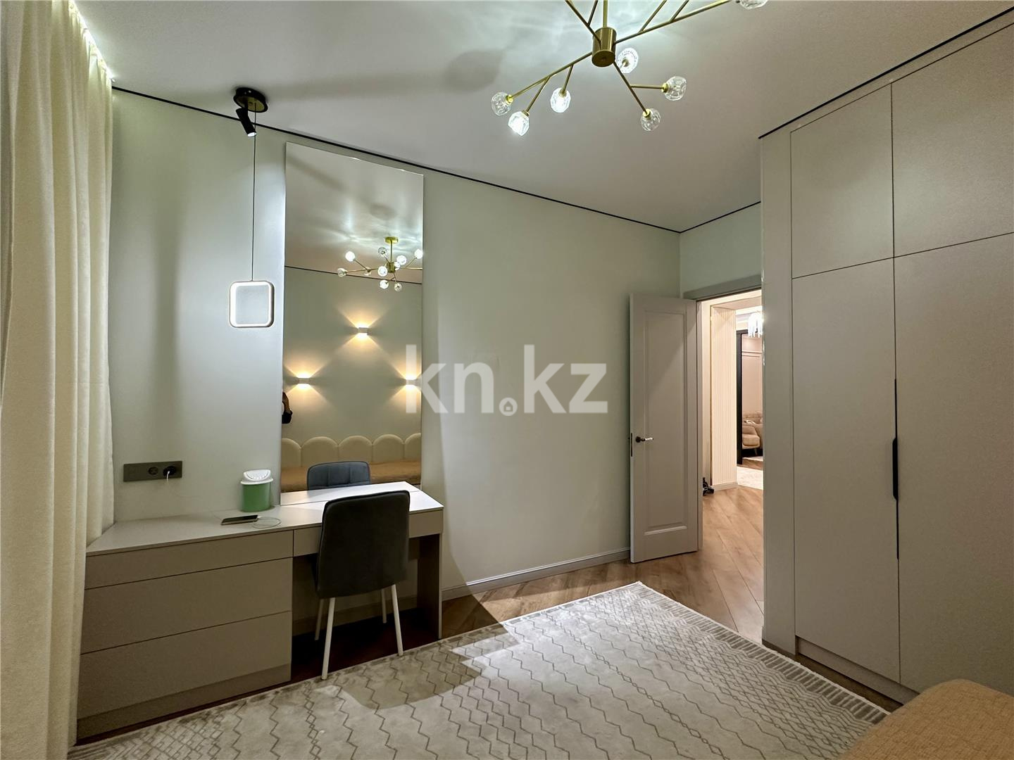 Продажа 4-комнатной квартиры, 120 м² в Караганде - фото 8