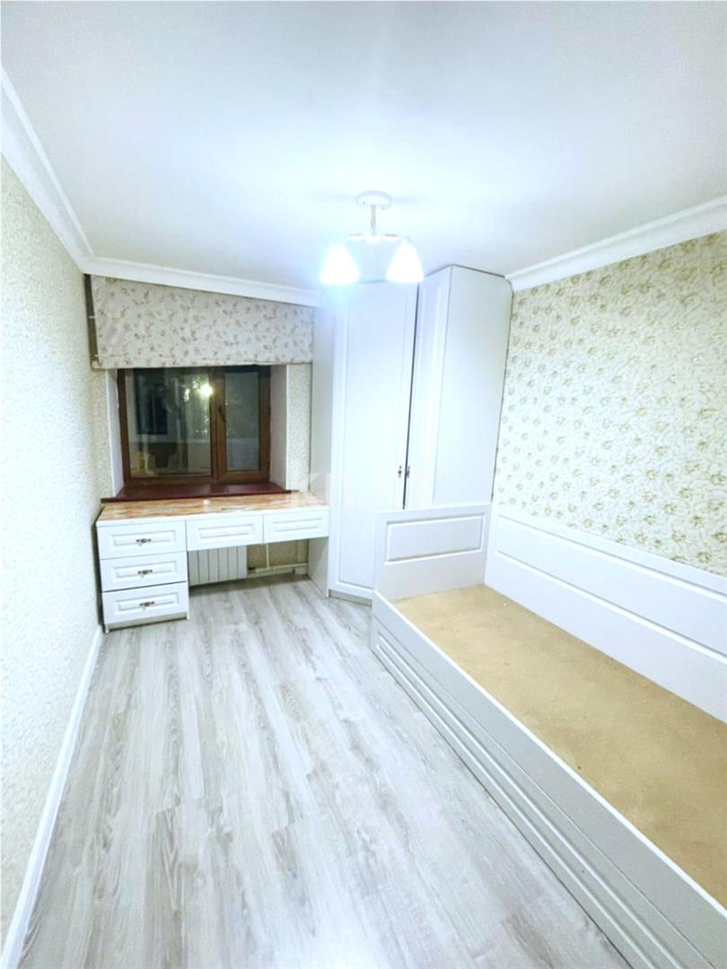 Продажа 4-комнатной квартиры, 73 м², ул. Муканова - Продажа  четырехкомнатных квартир в Караганде фото 3 из 13