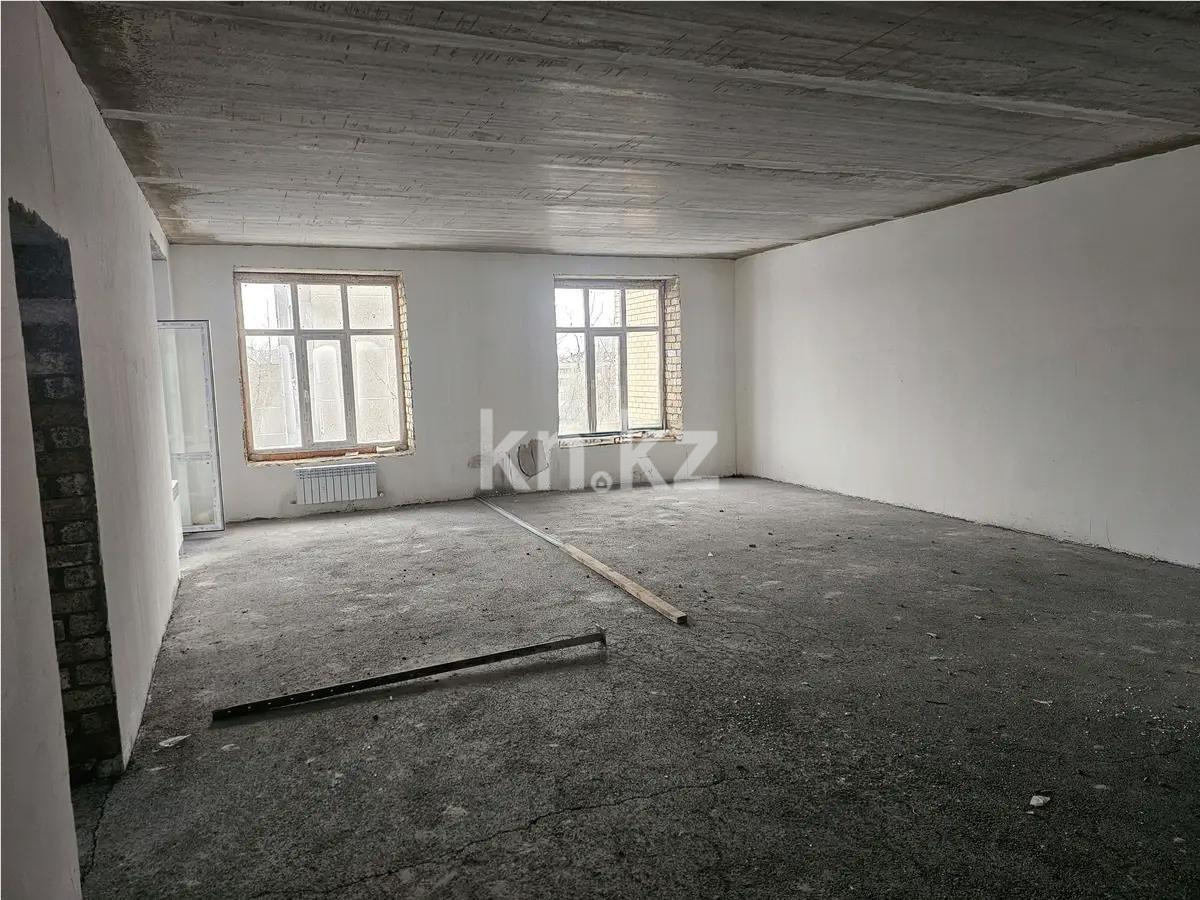 Продажа 3-комнатной квартиры, 98 м², ул. Сатыбалдина, дом  17/4 - Продажа квартир в Караганде без посредников фото 1 из 4