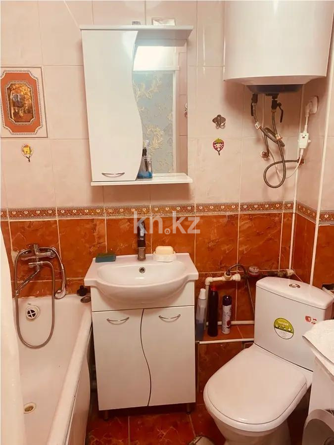 Продажа 2-комнатной квартиры, 49 м², мкр-н 18, дом  22 - Продажа квартир в Караганде фото 4 из 5