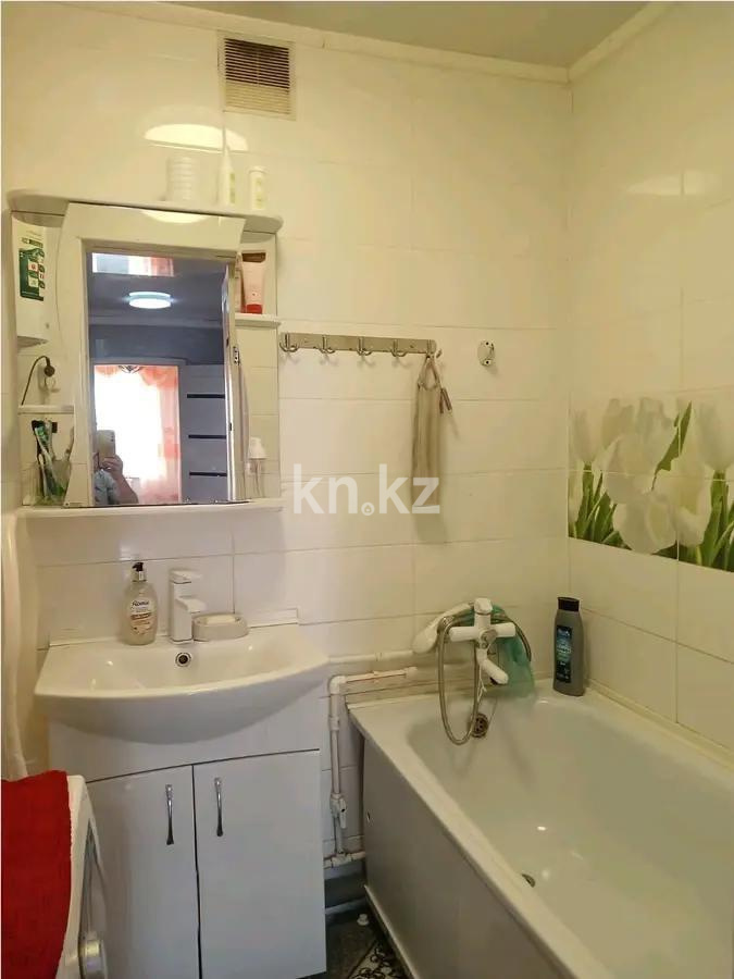 Продажа 5-комнатной квартиры, 96 м², 2 мкр-н, дом  1а - Продажа квартир в Абае фото 8 из 9