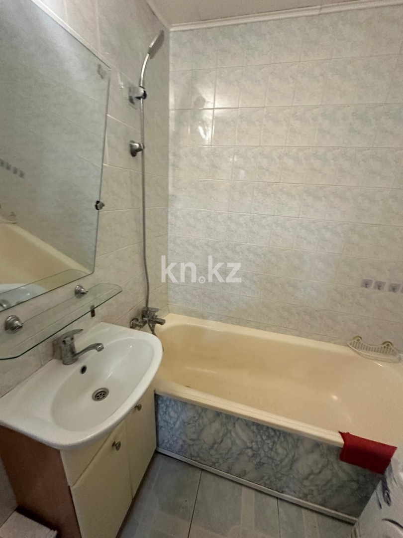 Аренда 4-комнатной квартиры, 72 м² - Аренда квартир помесячно от хозяев в Караганде фото 13 из 18