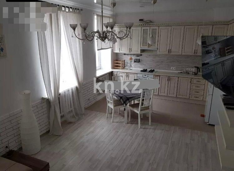 Продажа 3-комнатной квартиры, 84 м², ул. Абая, дом  2 - Продажа квартир в Караганде без посредников фото 1 из 2