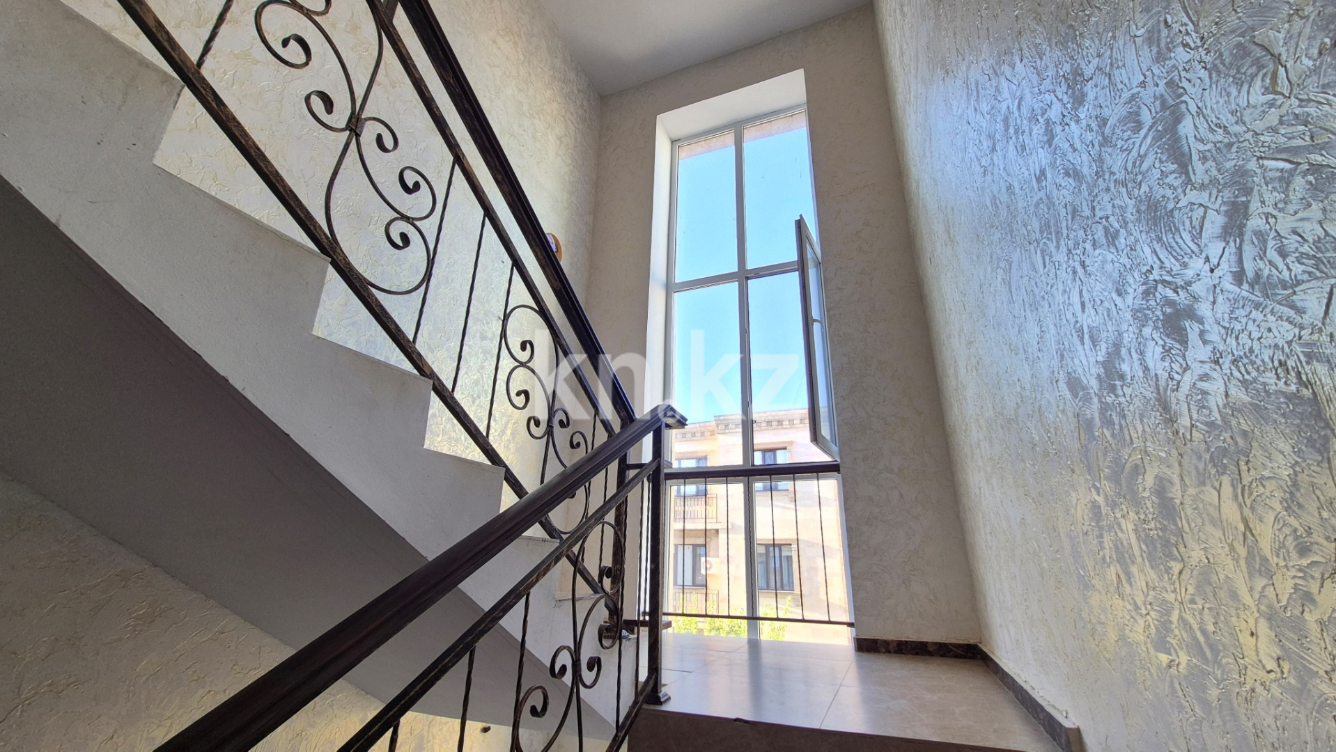 Продажа 2-комнатной квартиры, 70 м² в Атырау - фото 25