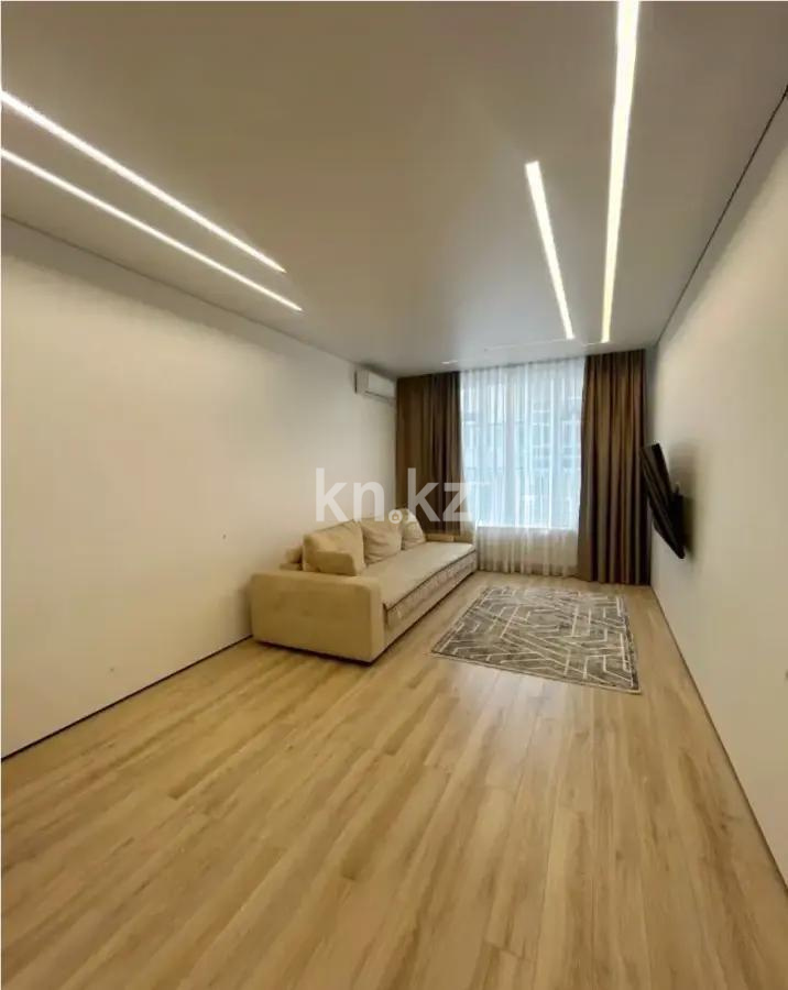 Продажа 2-комнатной квартиры, 77 м², ул. Достык, дом  8б в Астане