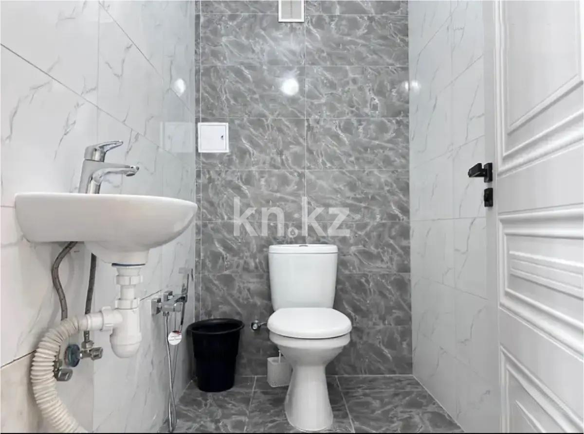 Продажа 3-комнатной квартиры, 91 м², ул. Толе би, дом  273/5 в Алматы - фото 5