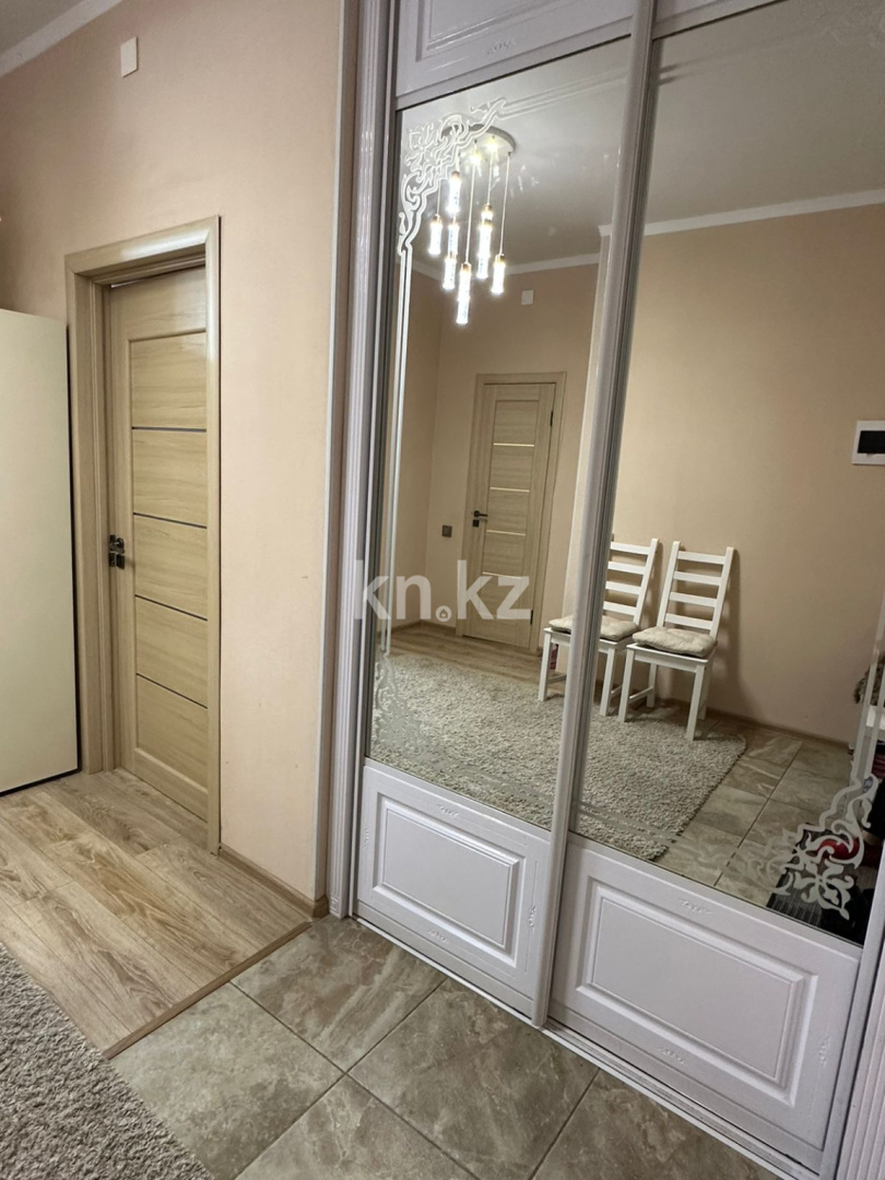 Продажа 2-комнатной квартиры, 71 м², мкр. Степной-2, дом  2/4 в Караганде - фото 5