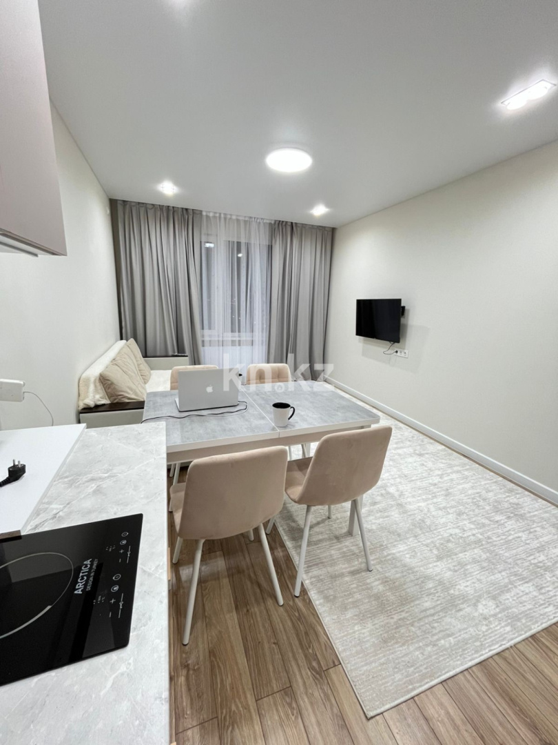 Аренда 2-комнатной квартиры посуточно, 48 м², ул. Хусейна бен Талала, дом  39 - пр. Мангилик Ел - Аренда квартир посуточно в Астане с фото фото 1 из 6