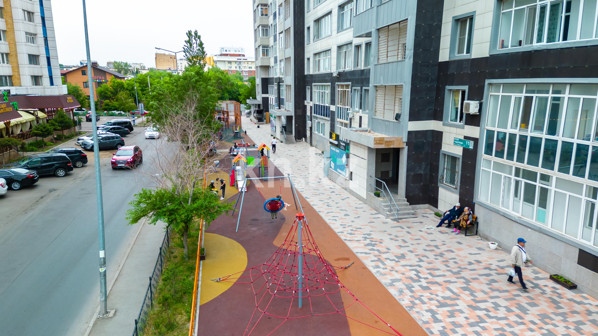 Продажа 2-комнатной квартиры, 70.2 м², ул. Габдуллина в Астане - фото 19