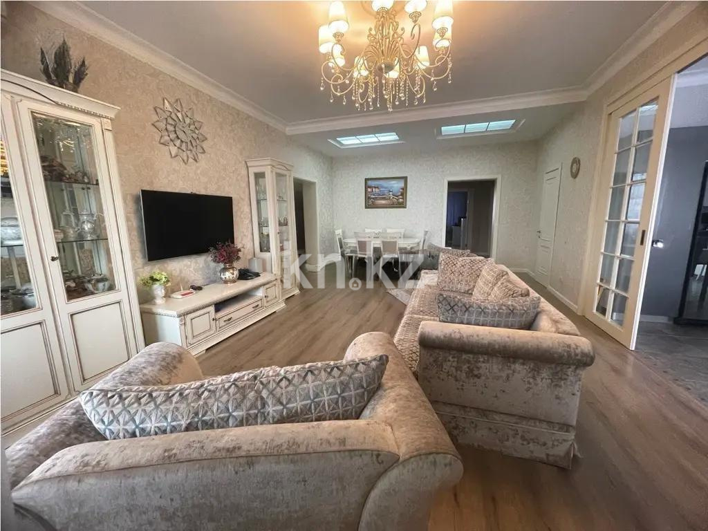 Продажа 4-комнатной квартиры, 150 м², ул. Курмангазы, дом  145 - Продажа квартир в Алматы без посредников с фото фото 1 из 6