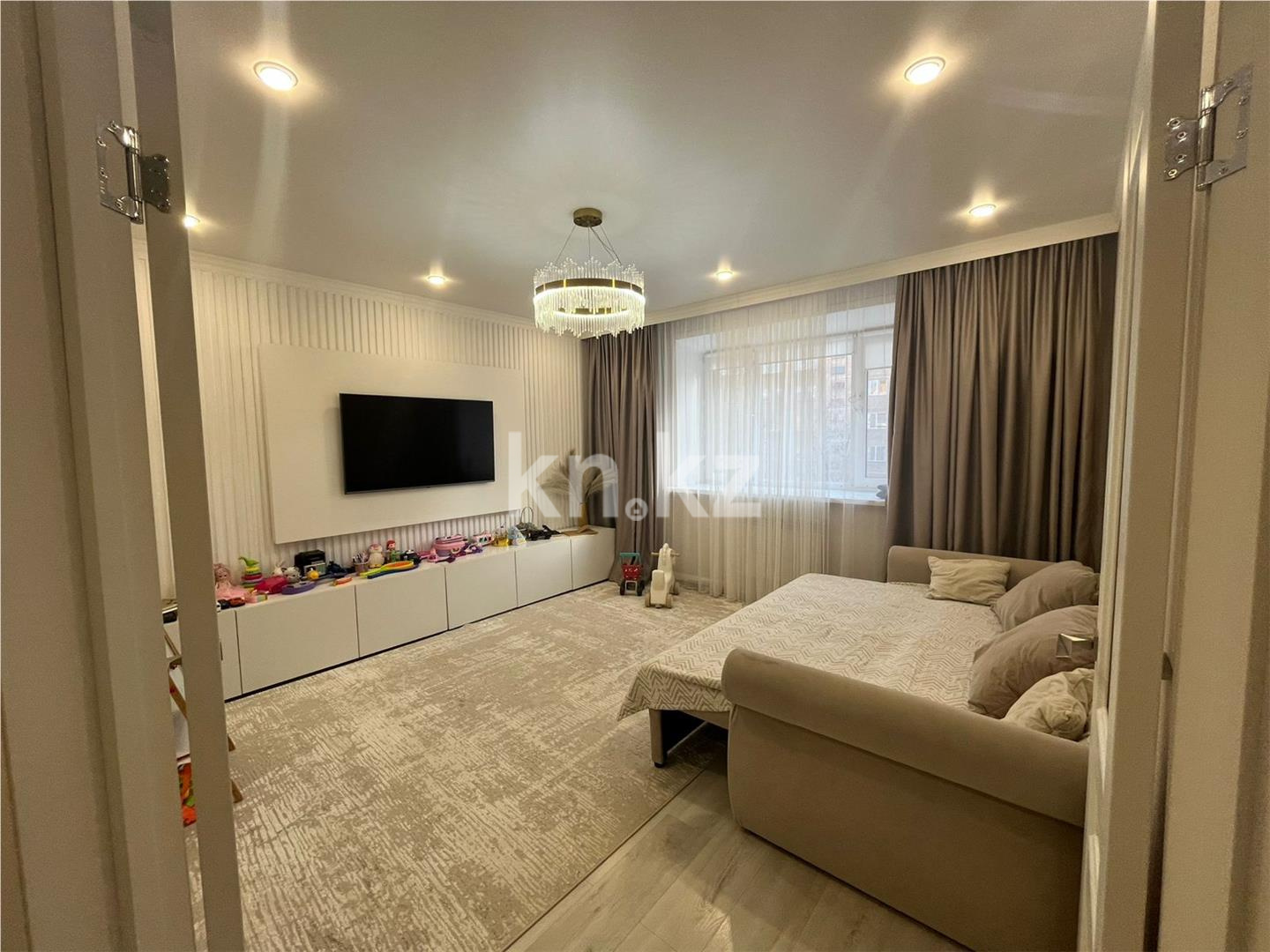 Продажа 3-комнатной квартиры, 70 м², ул. Сатыбалдина в Караганде