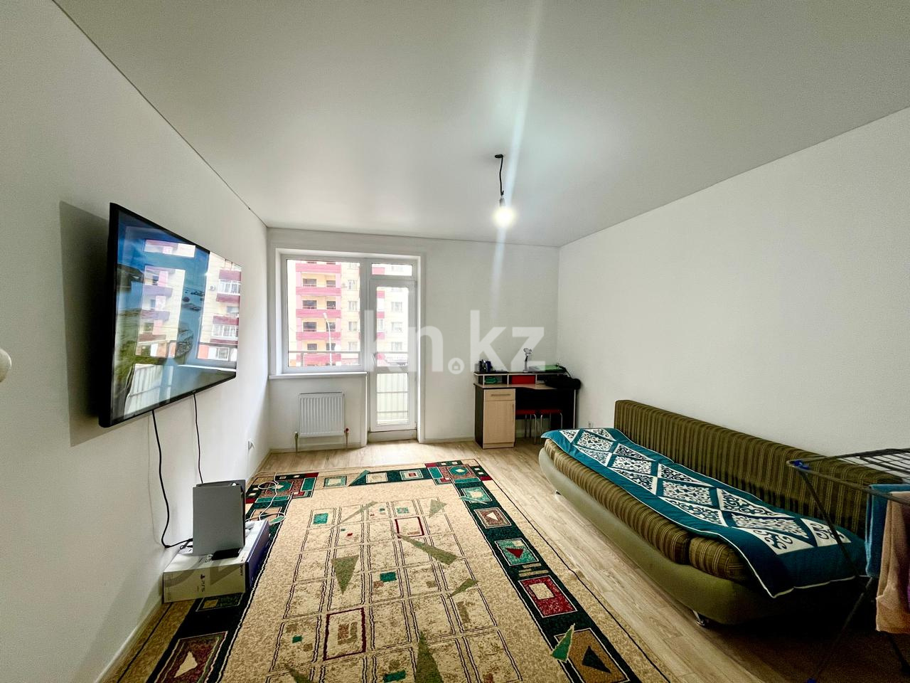 Продажа 2-комнатной квартиры, 65 м², пр. Республики, дом  1/4 - Продажа двухкомнатных квартир в Караганде на Юго-Востоке фото 1 из 19