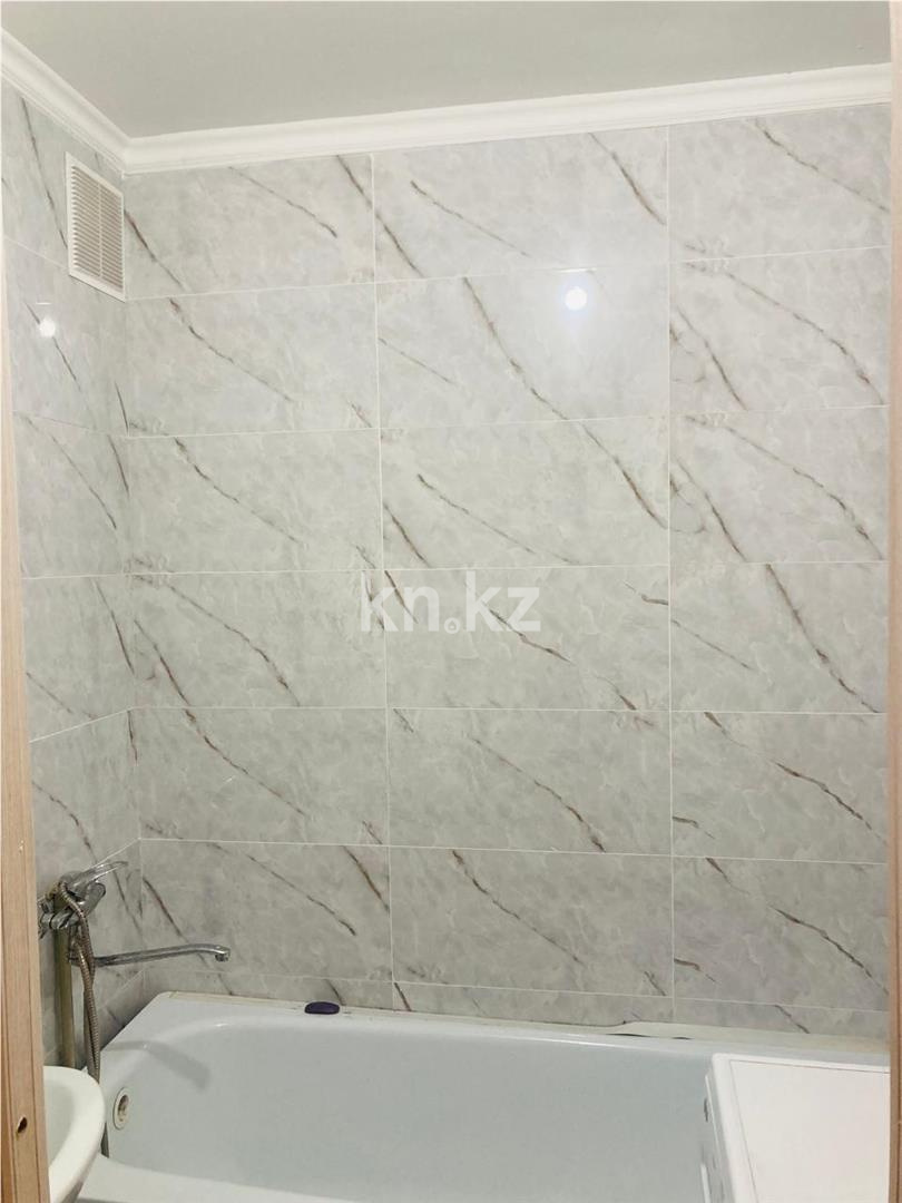 Продажа 3-комнатной квартиры, 68 м², мкр-н Голубые Пруды - Продажа  трехкомнатных квартир в Караганде фото 3 из 21