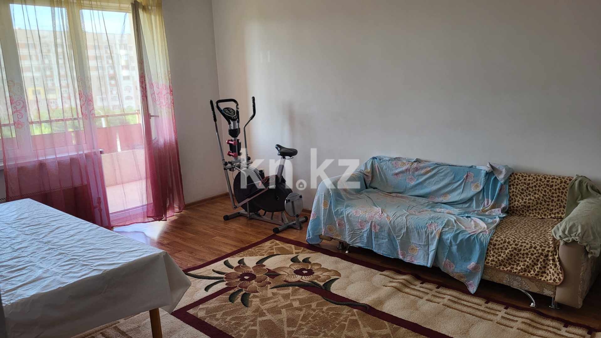 Аренда 3-комнатной квартиры, 101 м², мкр-н Аксай-4, дом  123 - ул. Жубанова - Аренда  трехкомнатных квартир помесячно в Алматы фото 2 из 5