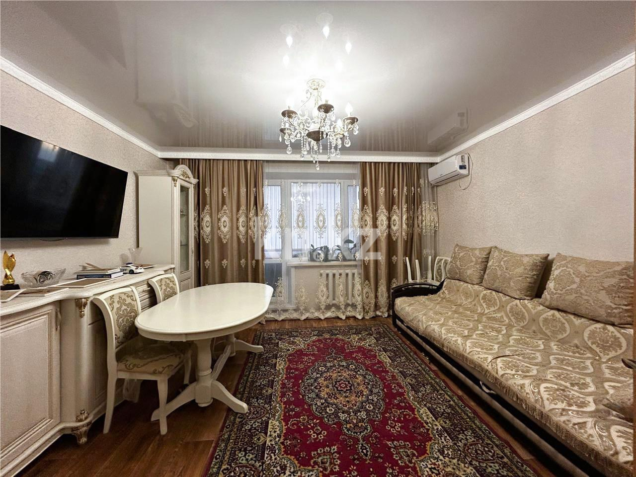 Продажа 4-комнатной квартиры, 91 м², ул. Гапеева - Продажа  четырехкомнатных квартир в Караганде фото 1 из 19