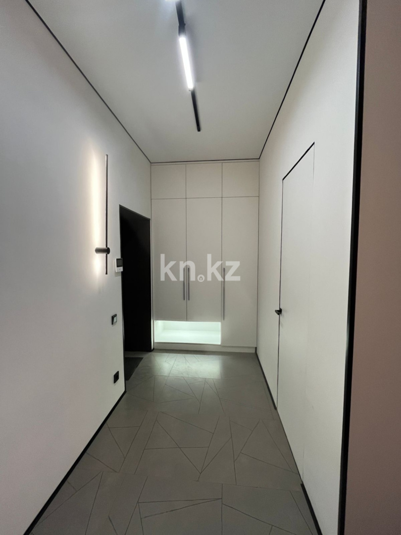 Продажа 2-комнатной квартиры, 47 м², ул. Букетова, дом  3/6 в Караганде - фото 6