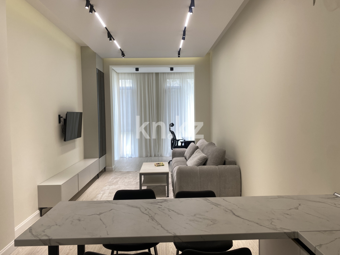 Аренда 2-комнатной квартиры, 60 м² - Аренда квартир помесячно в Алматы фото 2 из 13