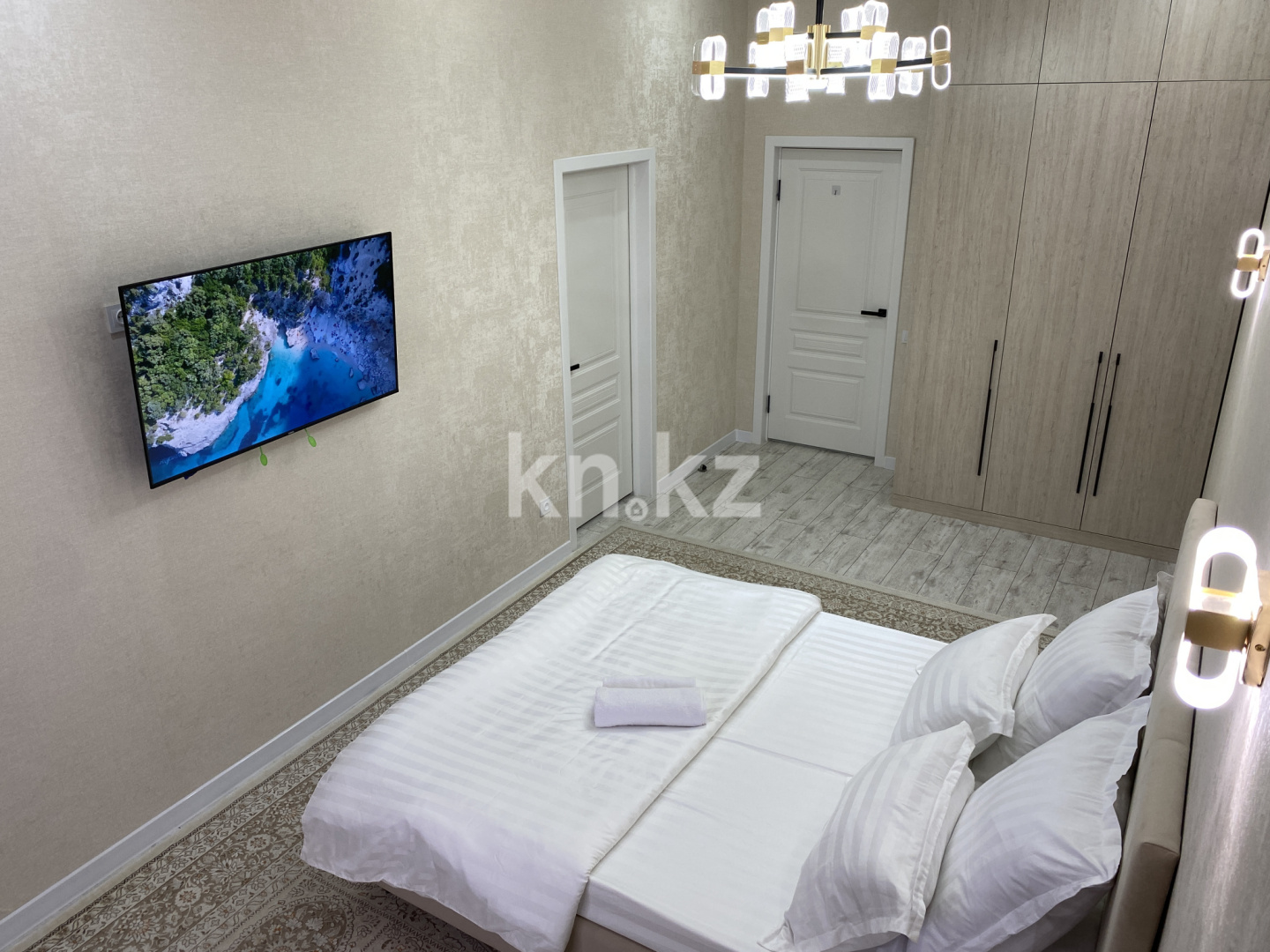 Аренда 1-комнатной квартиры посуточно, 50 м², 28 мкр., дом  49 - Продажа и аренда недвижимости в Актау фото 1 из 16