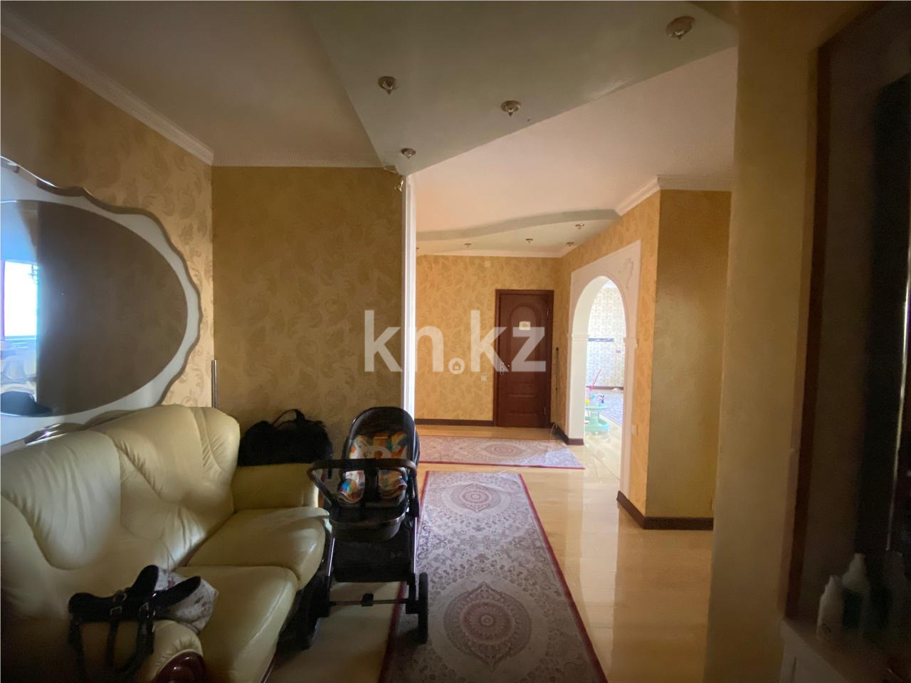 Продажа 3-комнатной квартиры, 99 м², ул. Достык в Астане - фото 8