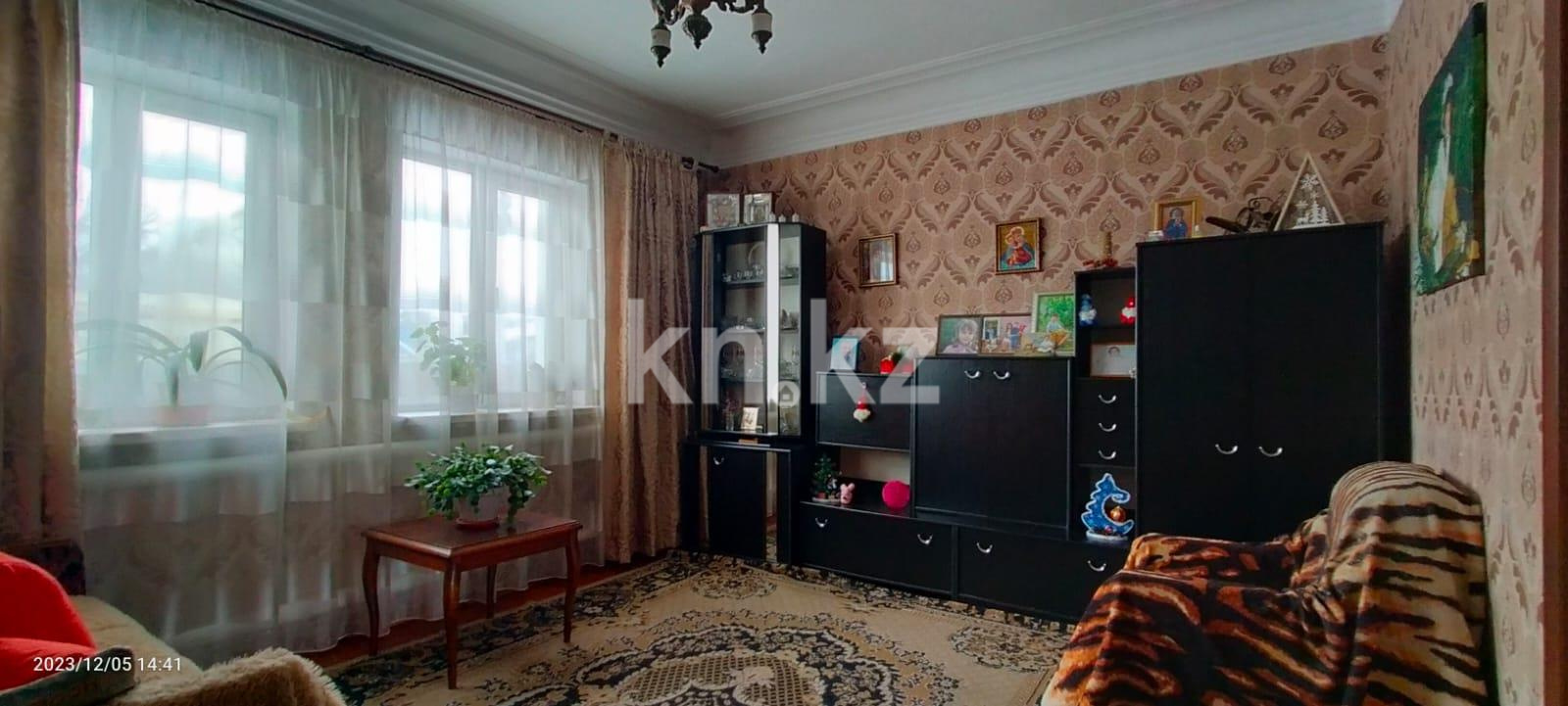Продажа 4-комнатного дома, 85 м², ул. Пушкина - Продажа квартир в Темиртау фото 1 из 19
