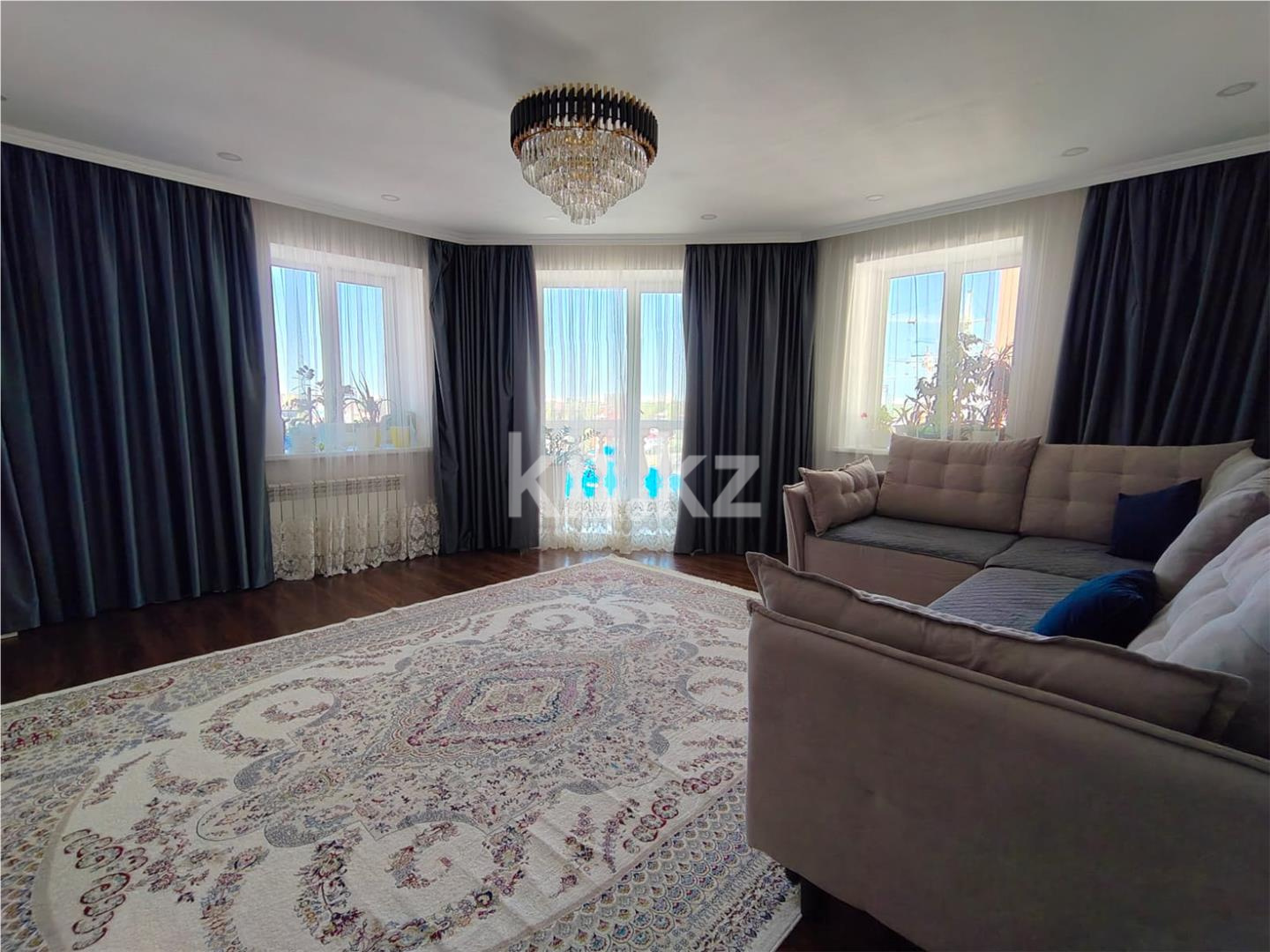 Продажа 3-комнатной квартиры, 107.8 м², пр. Кошкарбаева - Продажа  трехкомнатных квартир в Астане фото 1 из 25