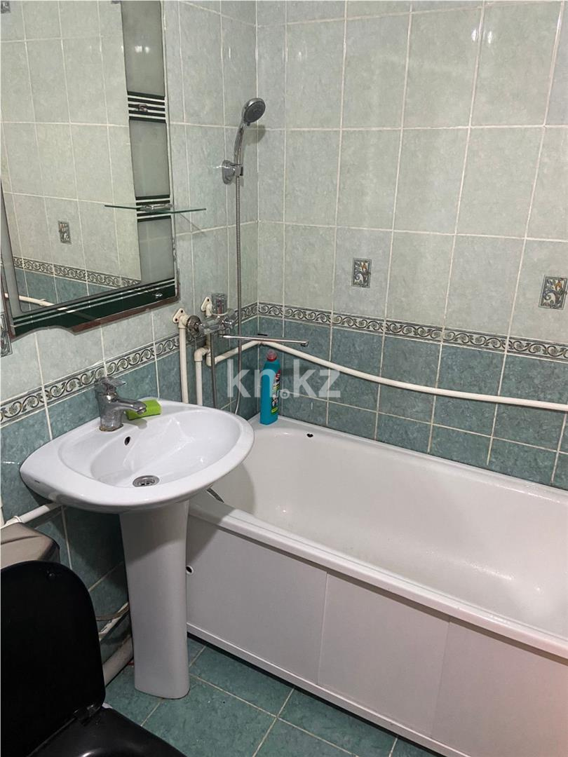 Продажа 3-комнатной квартиры, 55 м², мкр-н 12 - Продажа квартир в Караганде фото 10 из 14