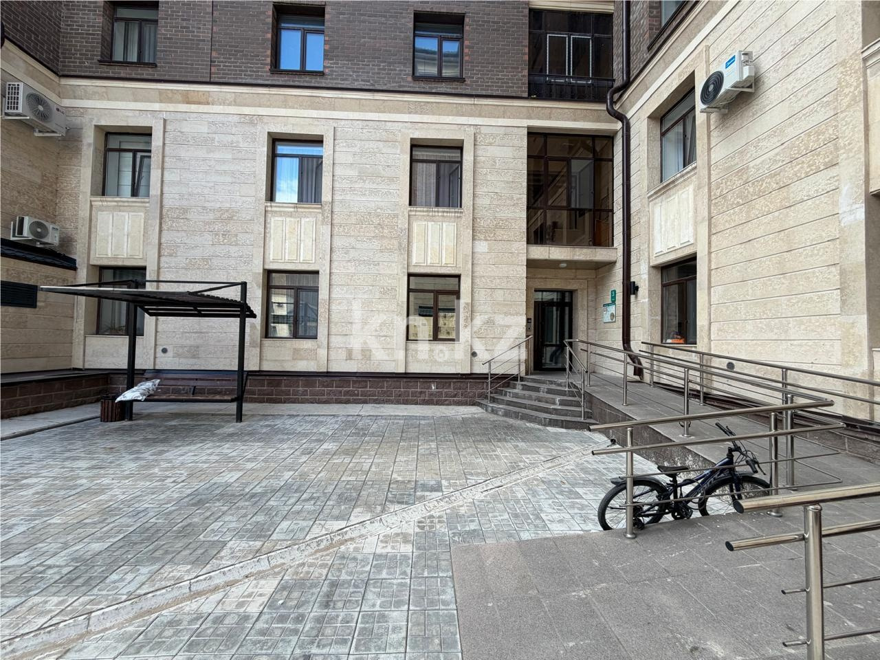 Продажа 4-комнатной квартиры, 118 м² - Продажа недвижимости в Караганде - страница 5 фото 6 из 16