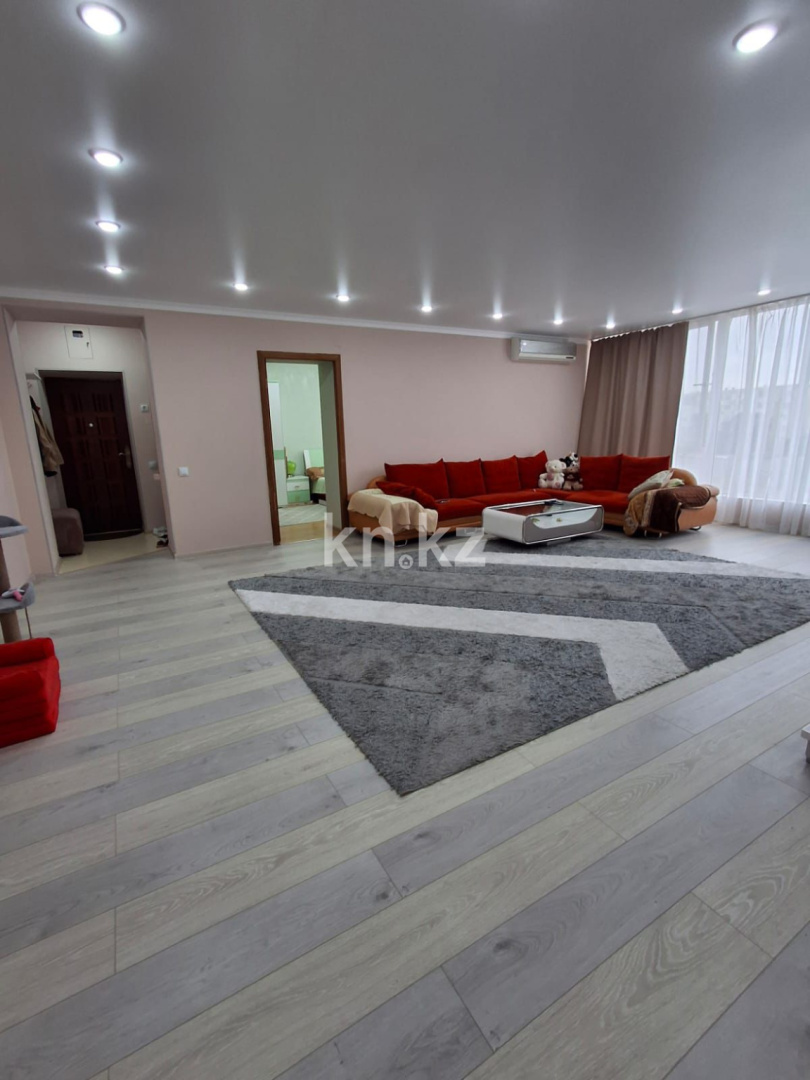Продажа 4-комнатной квартиры, 98.4 м² - Продажа недвижимости в Актау фото 3 из 12