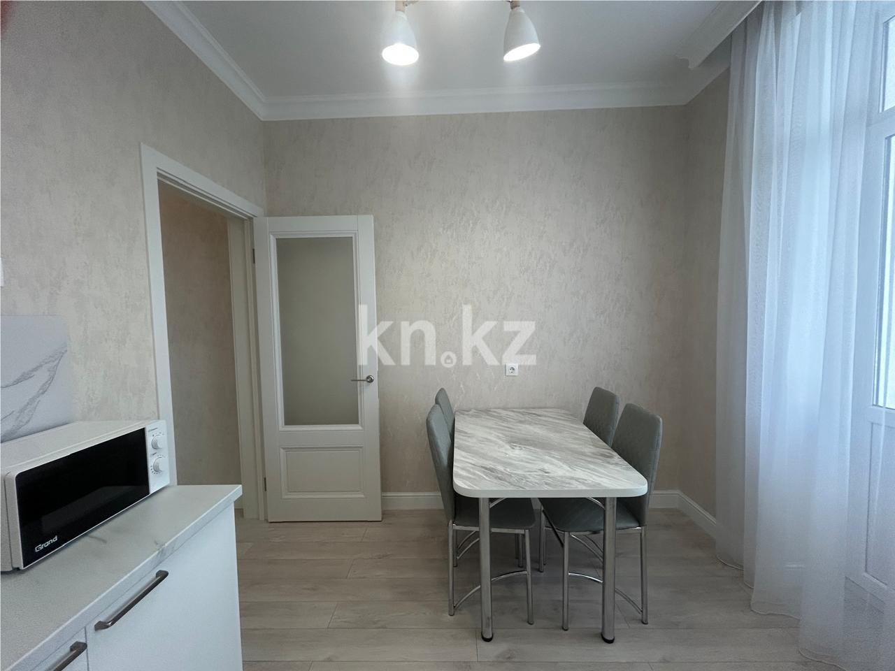 Продажа 2-комнатной квартиры, 68 м², ул. Керей, Жанибек хандар в Астане - фото 9