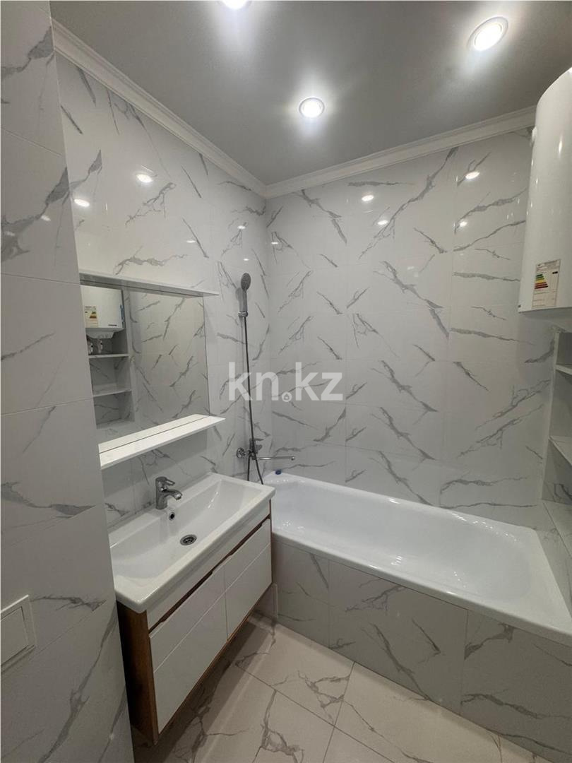 Продажа 3-комнатной квартиры, 90 м², ул. Муканова в Караганде - фото 9