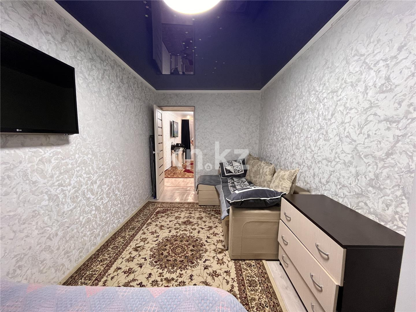 Продажа 3-комнатной квартиры, 58 м², мкр-н 14, дом  16 в Караганде - фото 3