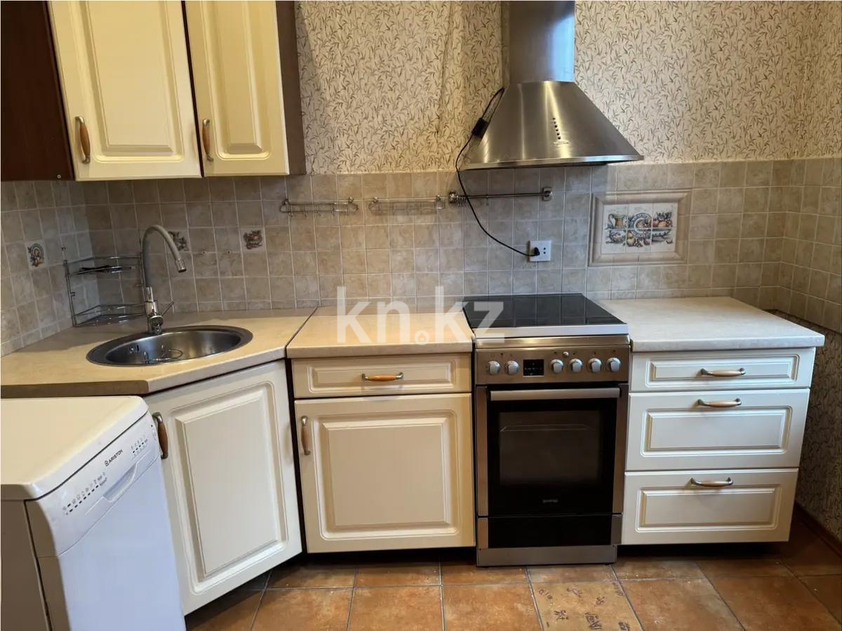 Продажа 3-комнатной квартиры, 79 м², ул. Абая, дом  51 в Караганде - фото 4