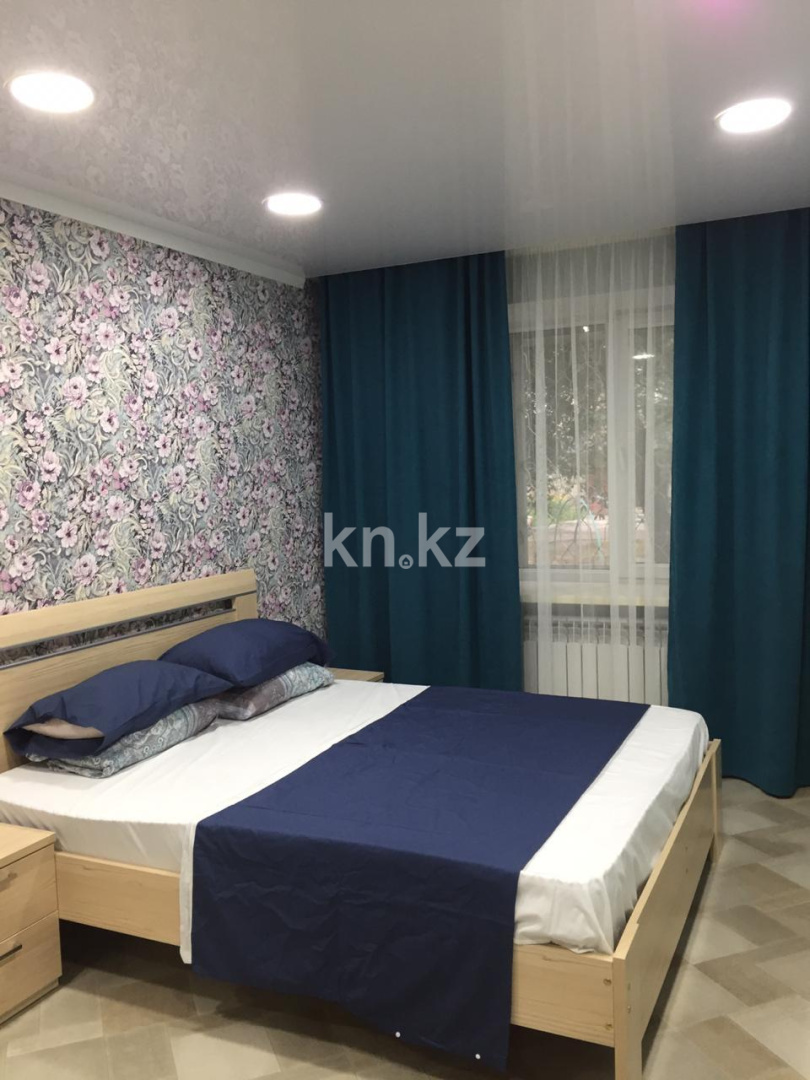 Аренда 1-комнатной квартиры посуточно, 45 м², ул. Набережная Славского, дом  50 в Усть-Каменогорске - фото 3