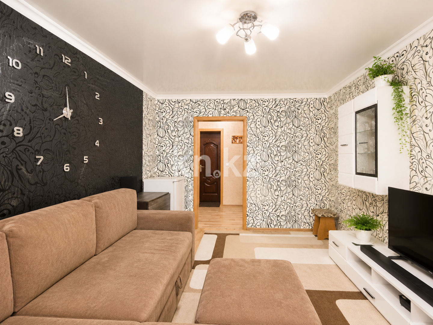 Продажа 3-комнатной квартиры, 56 м² - Продажа квартир в Пришахтинске Караганды - страница 3 фото 1 из 14
