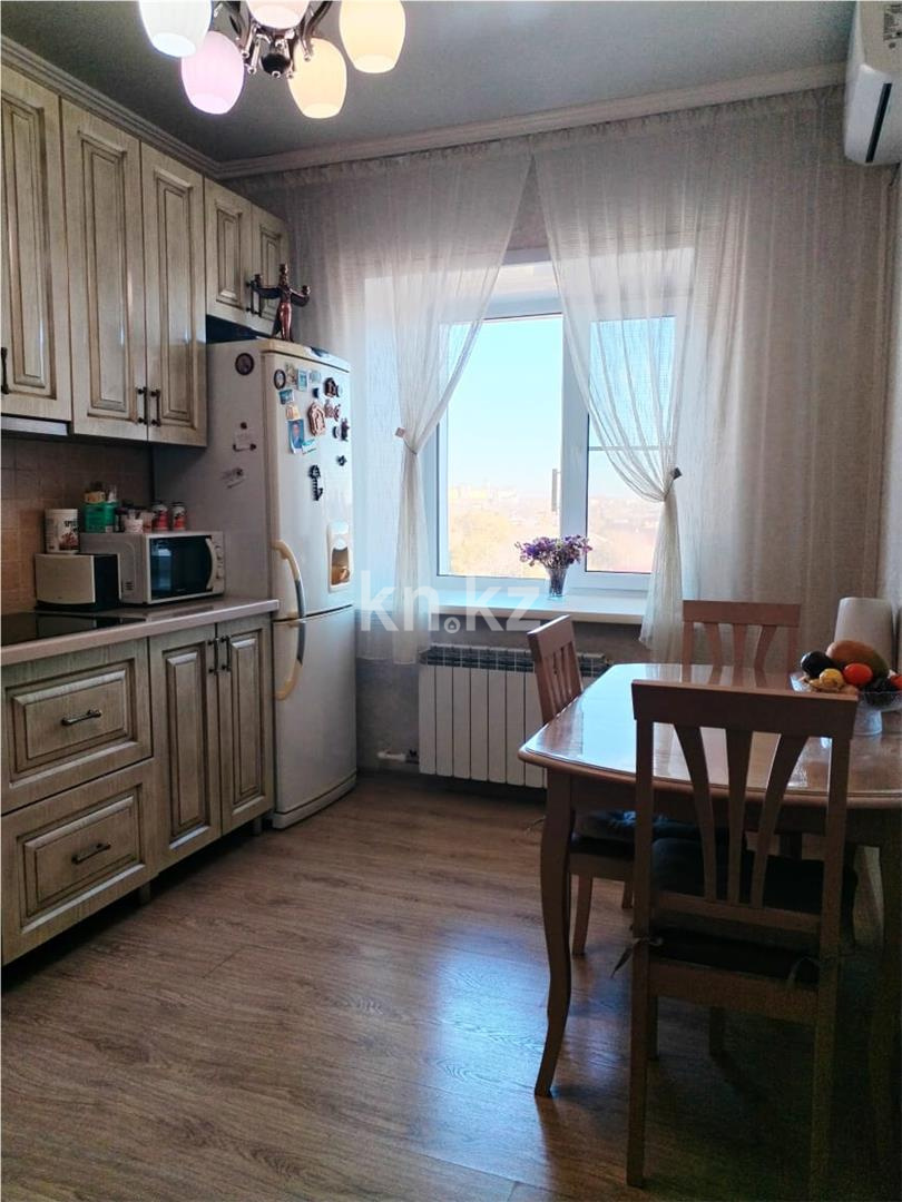 Продажа 3-комнатной квартиры, 81 м², ул. Затаевича (Зональная) в Караганде - фото 11