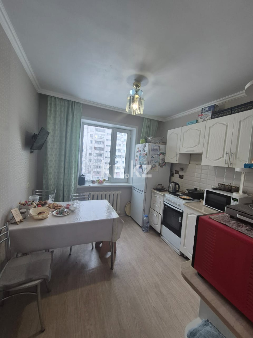 Продажа 4-комнатной квартиры, 86.2 м², мкр. Голубые Пруды - Продажа  четырехкомнатных квартир в Караганде фото 9 из 14