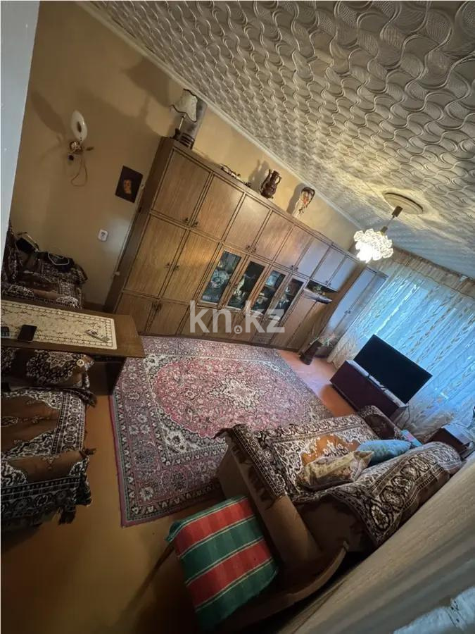 Продажа 3-комнатной квартиры, 61 м², ул. Университетская, дом  23 - Продажа  трехкомнатных квартир в Караганде с фото фото 1 из 6